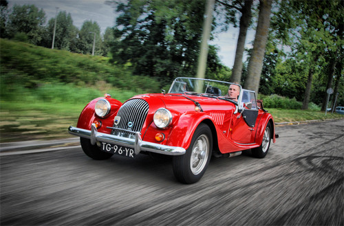 Chiếc Roadster của hãng xe Morgan Motor (Anh) ra đời năm 1936 tới nay vẫn được sản xuất sau 76 năm trị vì.