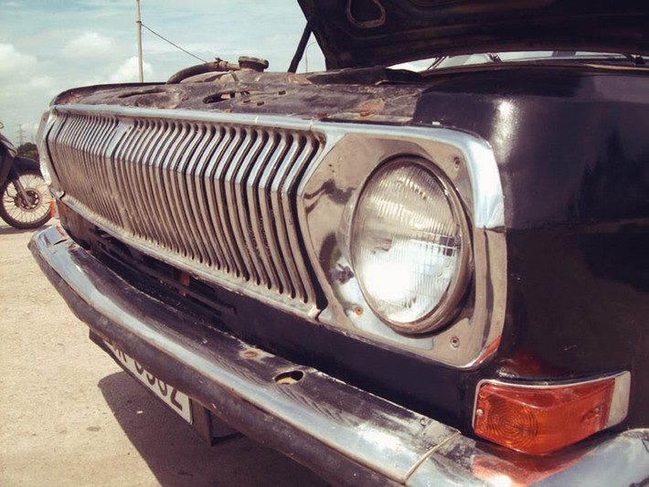 Volga M-24 với động cơ khỏe, giúp lái xe có thể tự cứu được mình khi có hỏng hóc đơn giản. Phụ tùng của xe có thể thay thế bởi các phụ tùng từ các xe UAZ.