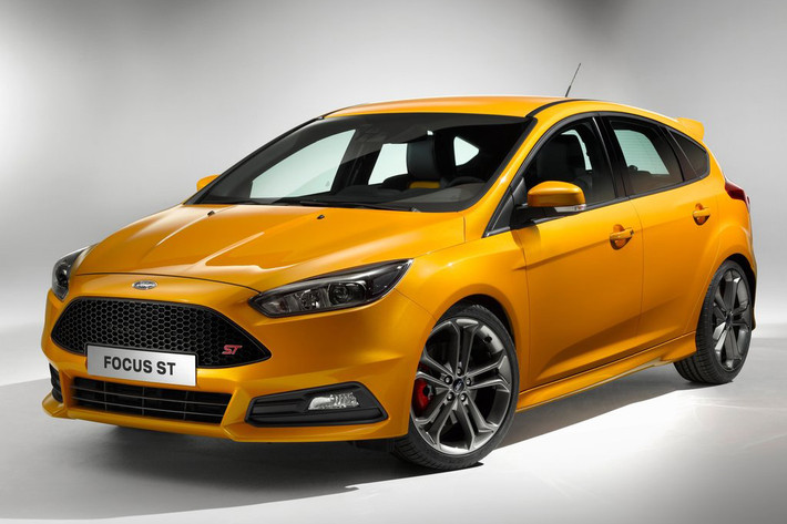 Ford cũng nâng cấp hệ thống Active City Stop, giúp xe tự động phanh khi xe di chuyển trên 50km/h trong thành phố và hệ thống này phát hiện có nguy hiểm phía trước. Được biết, Focus ST 2015 có thể đặt hàng vào mùa thu năm nay tại châu Âu và chính thức được bán ra vào đầu năm 2015.