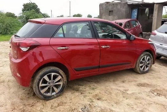 Được biết i20 mới vẫn có các lựa chọn động cơ như hiện nay, gồm 5 phiên bản sử dụng động cơ xăng 1,2 lít và dầu 1,4 lít, đi kèm với hộp số sàn 5 hoặc 6 cấp (không có số tự động).