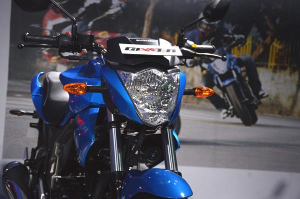 Mẫu naked-bike 150 phân khối của Suzuki sở hữu kiểu dáng trẻ trung, khá bắt mắt, cá tính phù hợp với người dân châu Á.