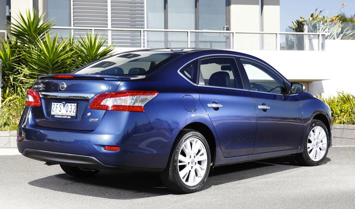 Nissan Pulsar 2014 ra mắt nhằm cạnh tranh với Ford Focus, Volkswagen Golf... Pulsar 2014 được đánh giá là mẫu xe tin cậy, trẻ trung nhưng không kém phần sang trọng.