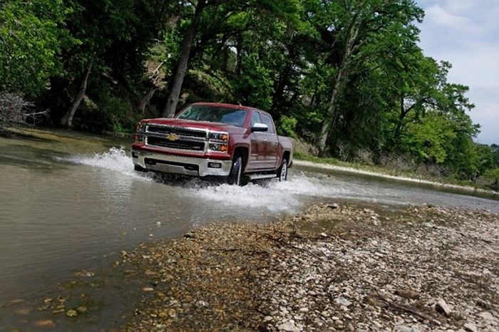 3. Chevrolet Silverado, thương hiệu của GM đã bán ra 49.201 chiếc trong tháng 8/2014. Lũy kế từ đầu năm, mẫu xe này đã tiêu thụ được 331.977 chiếc, tăng 1.1% so với cùng kỳ năm ngoái.