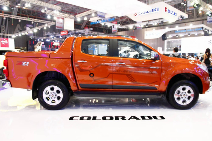 Chevrolet Colorado sở hữu kích thước tổng thể dài x rộng x cao tương ứng 5.347 x 1.882 x 1.788 (mm) chiều dài cơ sở 3.096 mm.