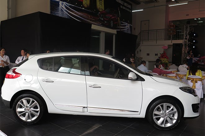 Mẫu xe có giá mềm nhất của Renault, Megane RS vừa chính thức trình làng tại Hà Nội với tham vọng chen chân thị trường xe hatchbach 5 cửa tầm trung.
