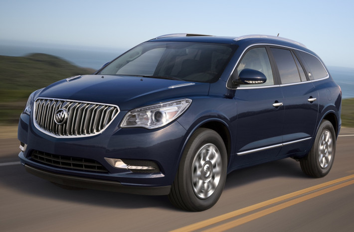 Buick Encore xác lập được một chỗ đứng riêng trong phân khúc xe SUV cỡ nhỏ, với trang bị được đánh giá cao. Buick Encore 2015 không có nhiều thay đổi về thiết kế so với bản cũ nhưng khách hàng vẫn có thể hài lòng với những nâng cấp trong cabin, điển hình như hệ thống 4G LTG WiFi hotspot, cung cấp kết nối internet cho những người trên xe ở bất cứ đâu.