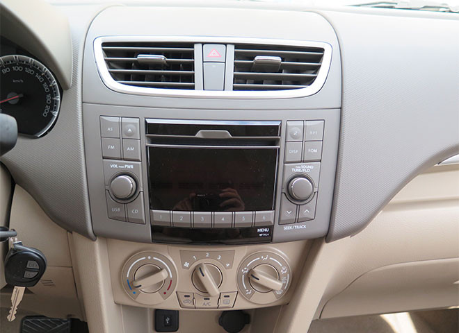 Ertiga được trang bị động cơ xăng dung tích 1.4L VVT cho công suất tối đa 95 mã lực tại 6.000 vòng/phút và mô-men xoắn cực đại 130 Nm tại 4.000 vòng/phút.