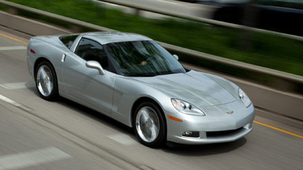Corvette C6 sẽ có mặt tại Vietnam Motor Show 2013 khai mạc vào ngày 23/10 tới đây. Xe có giá khoảng 50.000 USD.