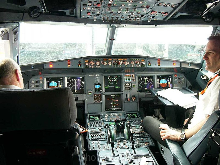 Khoang lái của Airbus A321