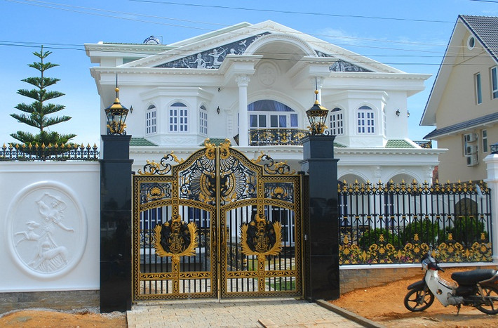 Đây là căn biệt thự mới nhất tại khu vực đồi Thông Tin, phường 8, TP Đà Lạt vừa được xây xong.