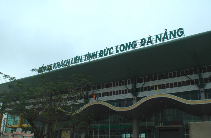 Tuy nhiên, UBND TP Đà Nẵng đã bác bỏ cáo buộc trên và cho rằng lỗi ở doanh nghiệp. Bộ Giao thông và Vận tải đang đứng ra giải quyết các vấn đề của bến xe này.