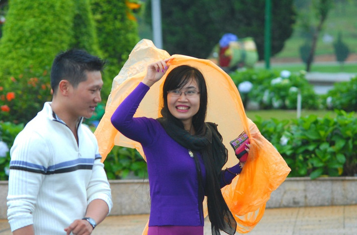Thời tiết mát mẻ nhưng cứ về chiều là Đà Lạt đổ mưa...