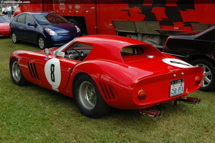 Ferrari 250 GTO tham gia rất nhiều cuộc đua trên thế giới. Các tay đua xe thường lắp thêm bình nitro để gia tăng vận tốc cho xe.