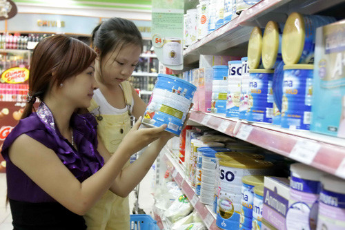 Nghĩa là không chỉ 25 sản phẩm trong danh mục mà tất cả các sản phẩm sữa dành cho trẻ em dưới 6 tuổi đều sẽ phải áp giá trần.