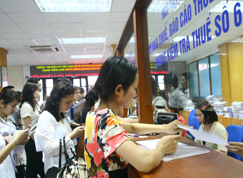 Thông tư quy định rõ đối tượng áp dụng gồm: các chủ đầu tư dự án bất động sản được Nhà nước giao đất có thu tiền sử dụng đất mà chủ đầu tư đã được bàn giao đất để thực hiện dự án đầu tư xây dựng nhà để bán, cho thuê, cho thuê mua; dự án đầu tư xây dựng kinh doanh kết cấu hạ tầng để chuyển nhượng hoặc cho thuê; dự án đầu tư xây dựng công trình có nhiều mục đích sử dụng khác nhau...