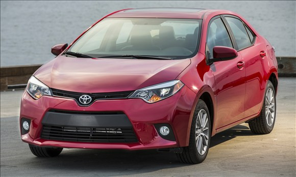 Dòng sedan cỡ nhỏ Toyota Corolla là một trong những dòng xe thành công nhất của hãng Toyota. Mặc dù bị giảm 3% so với năm ngoái nhưng ngưỡng hơn 78 nghìn chiếc được bán ra trong 3 tháng đầu năm chứng tỏ sức sống mạnh mẽ của dòng xe này.