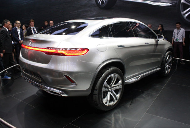 Xe sử dụng động cơ tăng áp kép 3,0L V6, công suất 333 mã lực tại 5.500 vòng/phút, mô-men xoắn 480 Nm tại 1.400 – 4.000 vòng/phút.