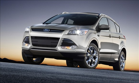 Dù ra đời từ lâu nhưng Ford Escape vẫn là con bài chiến lược của hãng Ford. Tính đến hết tháng 3, Ford Escape đã bán được hơn 71 nghìn phiên bản khác nhau, giảm 2% so với cuối năm ngoái nhưng vẫn là một trong số những dòng xe bán chạy hàng đầu thế giới.