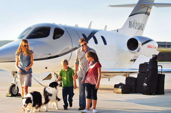 Phiên bản máy bay cá nhân mới của Hondajet giúp hãng này có khả năng cạnh tranh mạnh mẽ với các ông lớn khác. Mẫu máy bay mới thân thiện với với người dùng với kiểu dáng bắt mắt và giá cả phải chăng. Dự kiến mẫu máy bay này có giá khoảng 4,5 triệu USD (khoảng 95 tỷ VND).