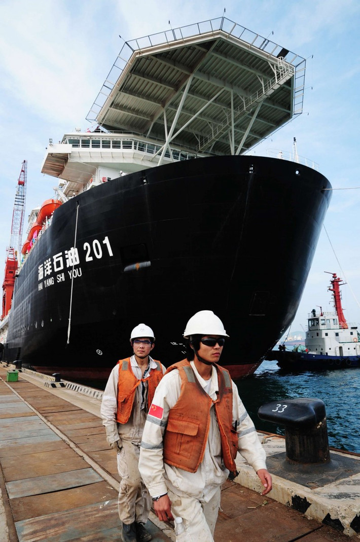 CNOOC chỉ xếp sau Tập đoàn Hóa chất và Dầu khí Trung Quốc Sinopec về lợi nhuận nhưng là công ty số một nước này về lĩnh vực tìm kiếm, khai thác dầu khí ở ngoài khơi.
