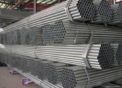 Dự án dự kiến xây dựng nhà máy 4,5 triệu tấn/năm với sản phẩm là thép tấm, thép cuộn cán nóng, cuộn cán nguội. Thời gian xây dựng từ 2009-2015, chia làm 2 giai đoạn. Nguồn nguyên liệu chính lấy từ quặng sắt ở mỏ Thạch Khê (ở phía bắc tỉnh Hà Tĩnh).