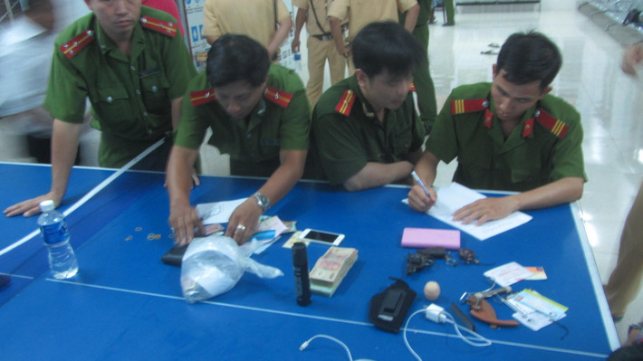 Xác minh ban đầu được biết nhóm thanh niên này đều ngụ tại Bình Dương và đều là các đối tượng giang hồ cộm cán tại Thủ Dầu Một.