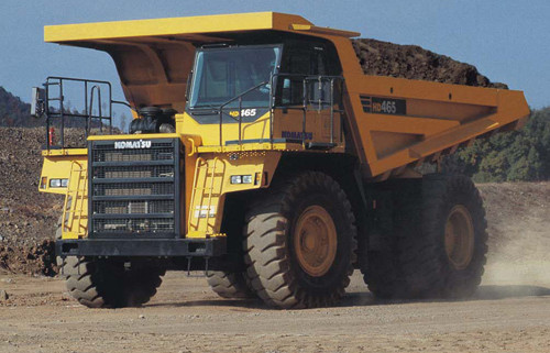Đây chỉ là một trong những chiếc Komatsu HD trong các mỏ ở Quảng Ninh.