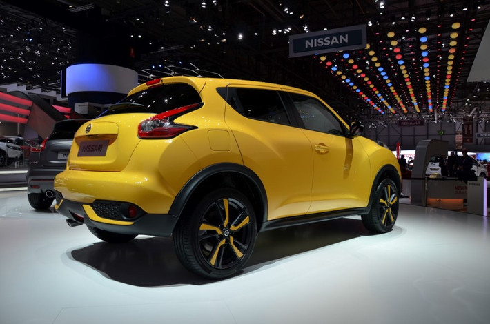 Nissan Juke là mẫu xe sở hữu diện mạo quá cá tính và khác biệt nên khá kén khách hàng. Juke 2015 được nâng cấp một số chi tiết so với thế hệ cũ.