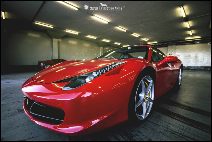 Hơn 200 mẫu siêu xe Ferrari khác nhau có mặt tại sự kiện.