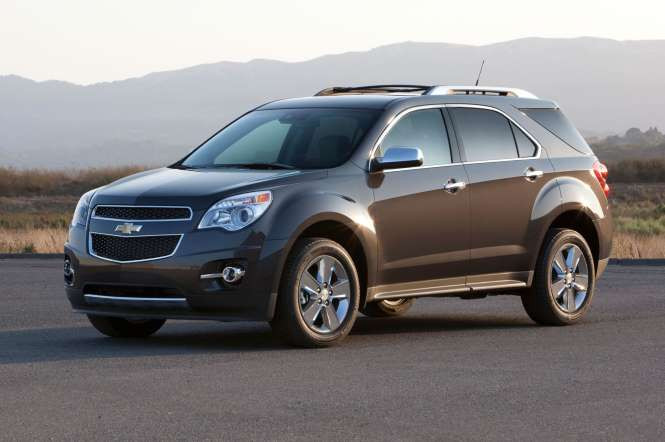 Là một trong 3 nhãn hiệu dòng crossover của hãng GM được trang bị động cơ V, Chevrolet Equinox LTZ 2015 không hề thua kém những đối thủ khác được trang bị động cơ 6 xi-lanh. Mẫu xe này chắc chắn đang được các khách hàng mong đợi.