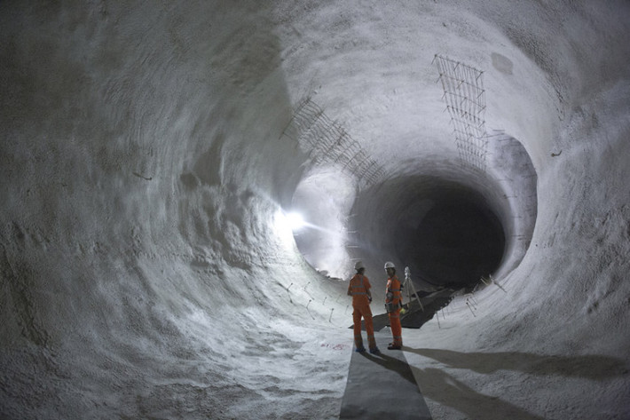 Nhà ga mới tại khu vực Crossrail Bond Street.