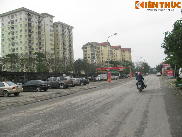 UBND quận Hoàng Mai (TP Hà Nội) cùng đại diện các nhà đầu tư vừa động thổ đoạn đường thuộc dự án đường vành đai 2,5 từ Đầm Hồng (phường Khương Đình, quận Thanh Xuân) đến đường Giải Phóng (phường Thịnh Liệt, quận Hoàng Mai). Đoạn đường dài 2,06 km, mặt cắt ngang 40 m, được đầu tư theo hình thức hợp đồng BT (xây dựng - chuyển giao) với số vốn hơn 1.300 tỷ đồng, do UBND quận Hoàng Mai cùng liên doanh nhà đầu tư: Công ty cổ phần Kinh doanh phát triển nhà và đô thị Hà Nội và Công ty TNHH Xây dựng Công trình Hoàng Hà đầu tư xây dựng.