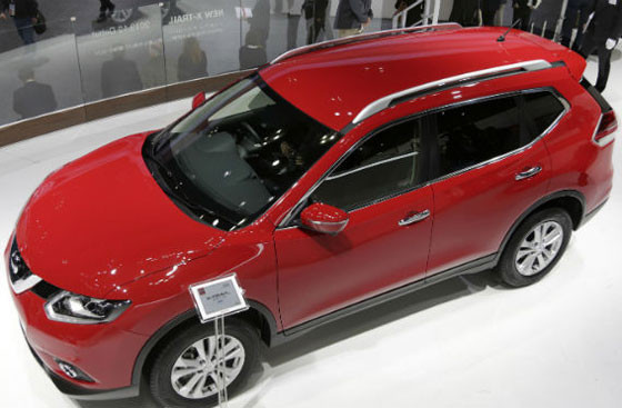 Về phân khúc xe hơi diesel "sạch, Nissan dẫn đầu với chiếc xe đa dụng X-Trail trang bị động cơ i4 2.5L, mô-men xoắn 237 Nm và hộp số Xtronic CVT. Mức tiêu thụ nhiên liệu trung bình của mẫu xe này vào khoảng 7,13lít/100km cho phiên bản cầu trước. Vậy, câu hỏi đặt ra là: dòng xe nào trong những chiếc xe trên đây có thể được phía Nhật Bản chọn mang tới Việt Nam trong gói viện trợ xe hơi không hoàn lại lần này cho công an TP Hà Nội?