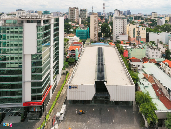 Lô đất lớn tại phường 6, quận 3 với các thửa 179bis, 181, 183 và 185 Hai Bà Trưng là một trong những bất động sản có giá trị lớn nhất do nữ đại gia Dương Thị Bạch Diệp sở hữu. Thửa đất 179bis Hai Bà Trưng là nơi đăng ký trụ sở chính của Công ty TNHH Bất động sản Diệp Bạch Dương.