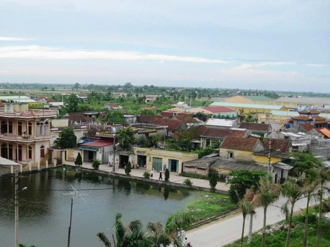 Cho nên người dân đã kinh doanh, buôn bán và tìm hướng để phát triển kinh tế. Các số liệu đưa ra hồi năm 2019 cho thấy, làng Mẹo có khoảng hơn 50 doanh nghiệp với vốn từ 5 tỷ đồng trở lên và doanh thu khoảng 400 tỷ/năm.