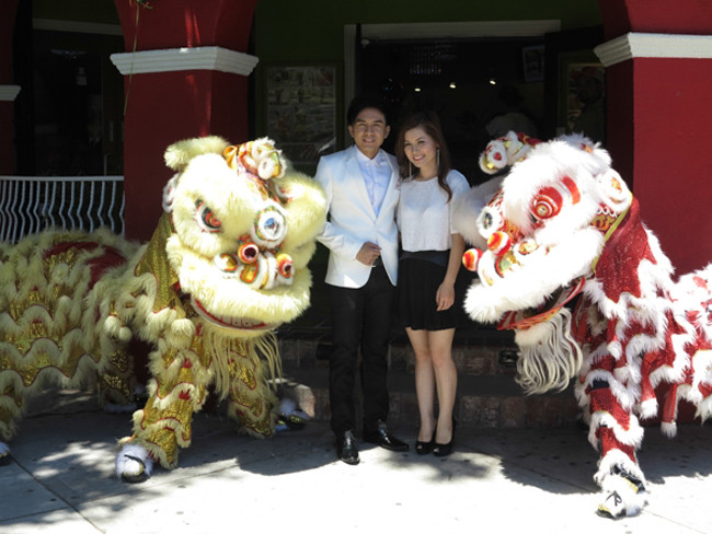 Vào đầu năm 2013, Đan Trường gây bất ngờ khi kết hôn cùng Thủy Tiên - một doanh nhân Việt sống tại Mỹ. Sau kết hôn, Đan Trường chủ yếu sống tại Mỹ và cùng vợ tập trung vào kinh doanh.