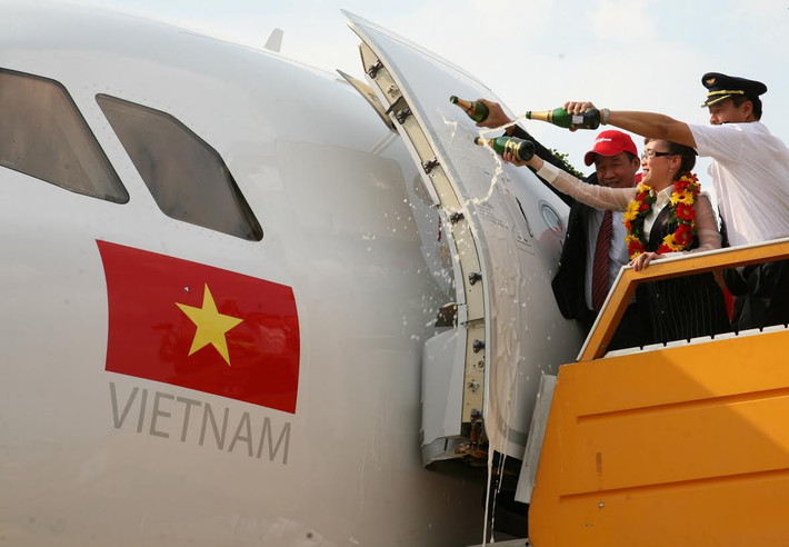 Sự kiện nhận máy bay đầu tiên do Vietjet sở hữu đánh một dấu mốc quan trọng cho chiến lược phát triển kinh doanh của hãng sau hơn ba năm chính thức hoạt động.