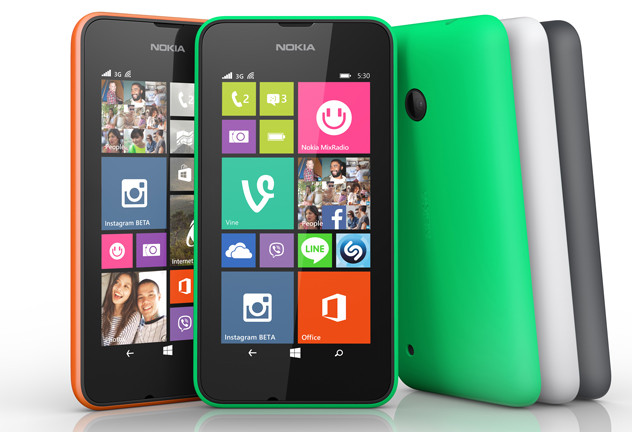 7. Nokia Lumia 530 Lumia 530 là một thay thế mới thành công so với dòng Lumia 520 khi chạy hệ điều hành Windows Phone 8.1, màn hình 4-inch, chip quad-core tốc độ 1,2 GHz, bộ nhớ RAM 512MB RAM, và mức giá hấp dẫn (khoảng 2,5 triệu).