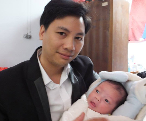 Bé Cù Nguyên Công là cháu bé đáng thương trong vụ mua bán trẻ em ở chùa Bồ Đề bị phanh phui mới đây. Dù có nhiều thông tin nói rằng bé Công đã chết và việc này vẫn đang được điều tra, song nếu đây là sự thật thì trong cuộc đời ngắn ngủi của mình, có lẽ điều an ủi duy nhất với bé là được vợ chồng anh Nguyễn Thành Long nhận làm cha mẹ đỡ đầu.