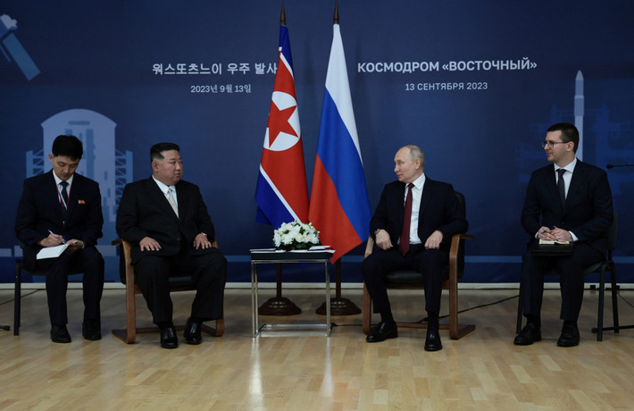 Tại đây, ông Kim Jong-un đã khẳng định Triều Tiên coi quan hệ với Nga là ưu tiên hàng đầu của quốc gia Đông Á (Ảnh: Reuters).
