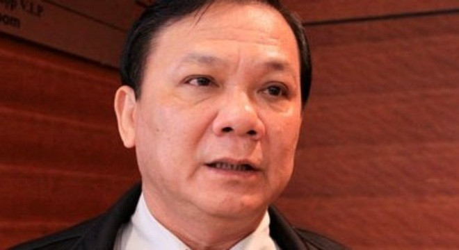 10. Bến Tre kiểm điểm loạt cán bộ liên quan đến vụ nhà đất ông Truyền. Ngày 4/12, ông Nguyễn Quốc Bảo, Phó Bí thư thường trực Tỉnh uỷ Bến Tre cho biết, sáng 5/12 Ban Thường vụ Tỉnh uỷ bắt đầu kiểm điểm những vụ việc liên quan đến ông Trần Văn Truyền - nguyên Tổng Thanh tra Chính phủ. Theo đó, Ban cán sự Đảng UBND tỉnh ở thời điểm đó sẽ bị kiểm điểm, trong đó có những cán bộ, cá nhân liên quan đến việc cấp đất, cho thuê nhà… theo tinh thần chỉ đạo của Trung ương để từ đó đề xuất hướng xử lý.