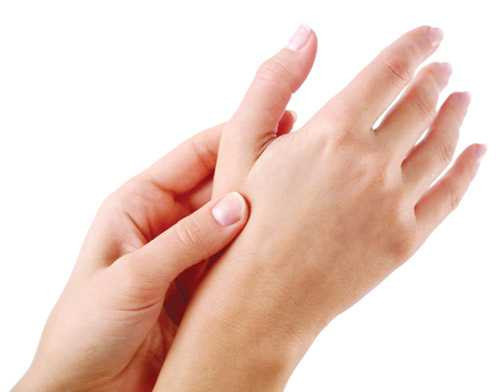 Theo quan điểm nhân tướng học, vị trí đầu dưới của ngón trỏ trong lòng bàn tay của một người tượng trưng cho cung phú quý, nhung lụa. Nếu vị trí này gần đây trở nên hồng hào, đầy đặn lạ thường thì đây cũng là một dấu hiệu mạnh mẽ cho thấy tài vận của bạn sẽ tốt trong thời gian tới.
