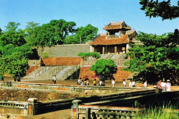 Tour Đà Nẵng - Hội An - Bà Nà - Huế 4 ngày 3 đêm giá còn 3,95 triệu đồng. Ảnh: Cảnh xứ Huế.