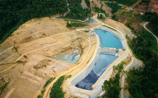 Tập đoàn Besra - Canada (trước đây là tập đoàn Olympus Pacific Minerals) là đơn vị đầu tư vào lĩnh vực thăm dò, khai thác, chế biến vàng và các khoáng sản đi kèm tại mỏ vàng này.