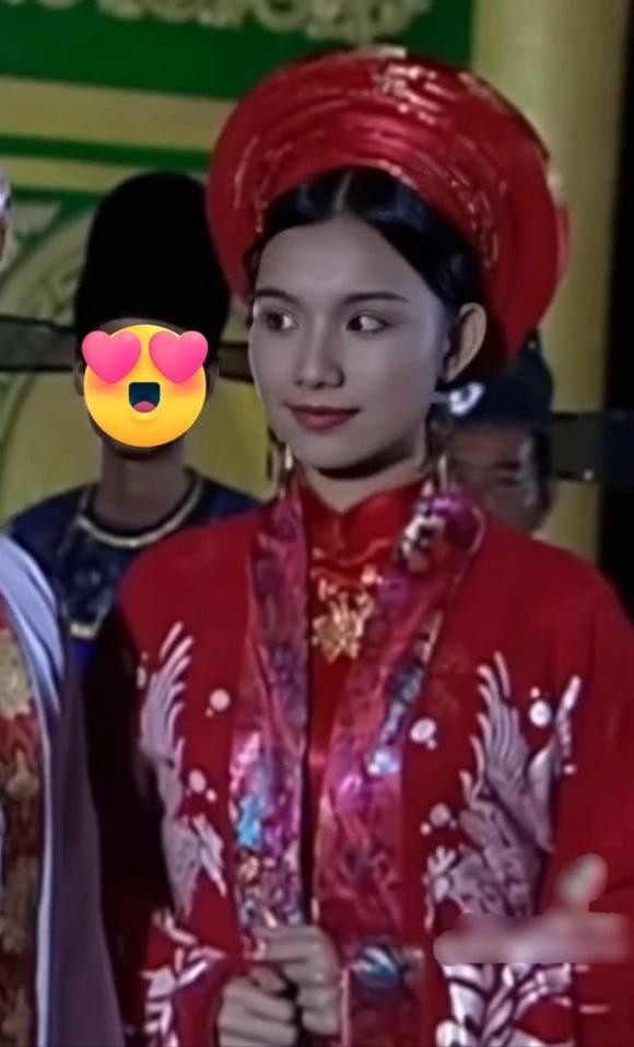Dẫu vậy, người đẹp vẫn giữ được nhan sắc rạng rỡ và được cho là Hoa hậu có vẻ đẹp không đổi theo thời gian.