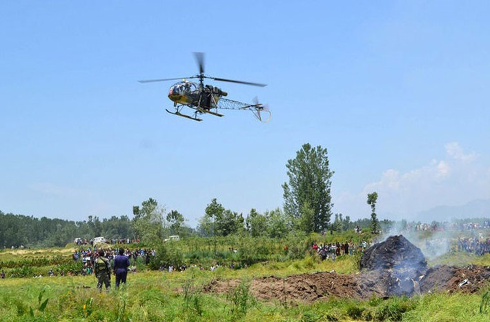 Chiếc trực thăng bị nạn là Mig 21, loại máy bay 1 chỗ, thuộc Trung đoàn 921 - Đoàn 71 (Quân chủng Phòng không - Không quân), bị rơi khi đang bay huấn luyện. Nguyên nhân ban đầu được xác định là do trục trặc kỹ thuật. Phi công đã kịp nhảy dù thoát ra an toàn. Ảnh minh họa.