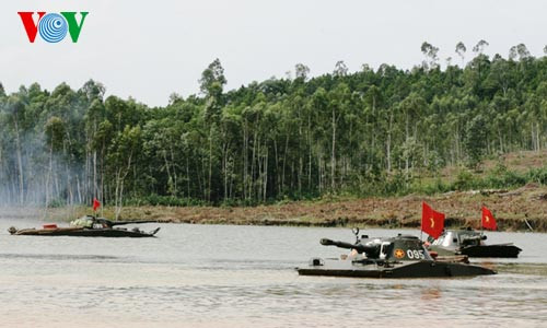 ... vượt sông.
