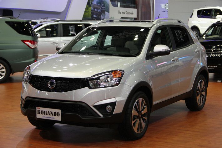 Hãng xe Hàn Quốc Ssangyong giới thiệu sản phẩm mới Korando C sử dụng động cơ 2.0 lít, công suất tối đa 149 mã lực tại mô men xoắn 360 Nm. Hiện mẫu xe có giá hơn 1 tỷ VND.