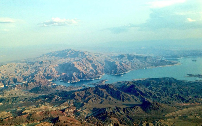 Hồ Mead ở đông Las Vegas, Mỹ.