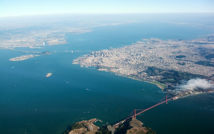 Cầu cổng vàng tại San Francisco, Mỹ.